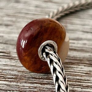 TROLLBEADS Mookaite Slim Gemstone Bead LAA 925S Maroon Brown & Pale Pink